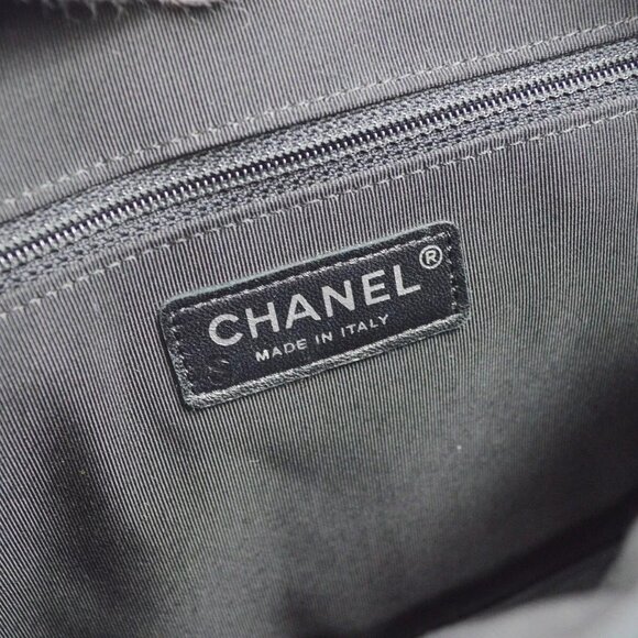 Chanel Wool Lambskin Jacket Motif Chain Shoulder Bag - Picture 5 of 8